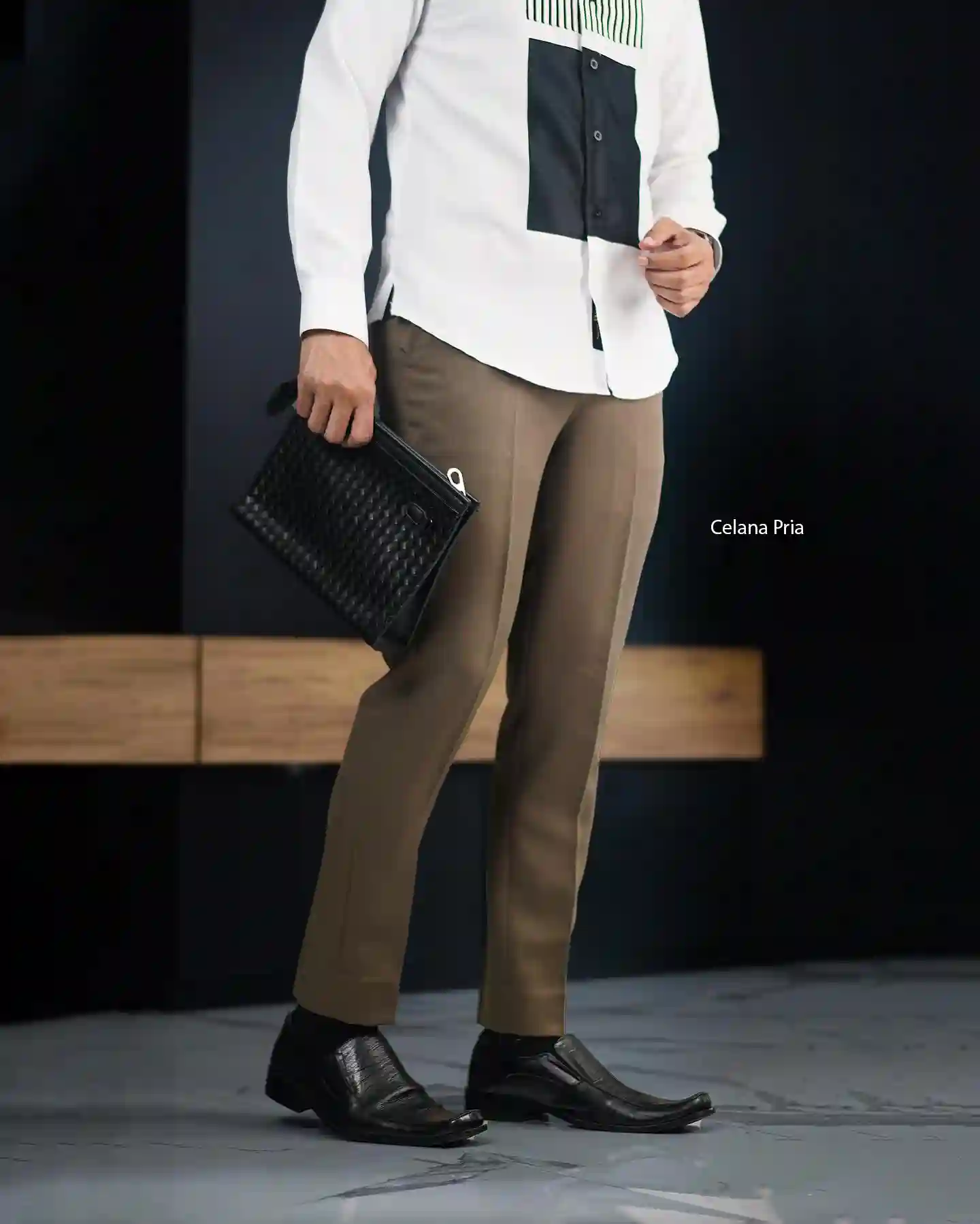 kemeja pria oversize, kemeja pria original, kemeja pria orange, kemeja outer pria, kemeja outdoor pria, kemeja osella pria terbaru, kemeja oversize pria lengan panjang, kemeja outfit pria, kemeja osella pria, kemeja oversized pria, celana trend sekarang pria, bahan celana formal pria yang bagus, atasan untuk celana joger, rekomendasi celana pria,